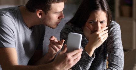 MUŽ JE SATE PROVODIO U TOALETU, UVIJEK JE NOSIO TELEFON: Bila sam ubijeđena da me vara, A ONDA SAM GA ZATEKLA KAKO RADI OVO