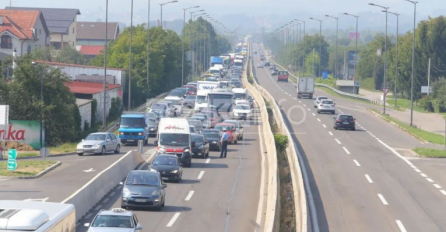 Teška saobraćajna nesreća: Vozač Škode vozio u suprotnom smjeru