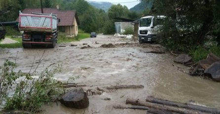 Nevrijeme napravilo haos u selima! Voda i dalje nadolazi, kiša ne prestaje od sinoć: VANREDNA SITUACIJA U ZAPADNOJ SRBIJI