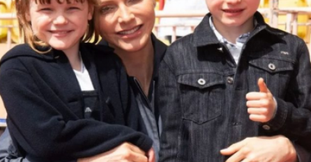 OBJAVA PRINCEZE CHARLENE JE HIT NA INTERNETU: Ošišala brata i sestru, NASMIJALA CIJELI SVIJET