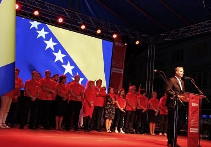 Bećirović u Gračanici: Predlažem državni plan za ostanak mladih u BiH