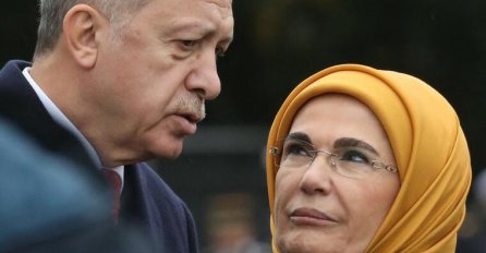 SVEKRVA JE BILA PROTIV NJENE UDAJE ZA ERDOGANA: Evo ko je Emina, muža prati svuda i ima 1 cilj
