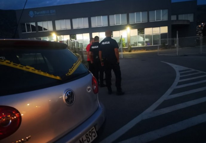 Pucnjava u Mostaru, ranjena jedna osoba, policija pronašla automobil