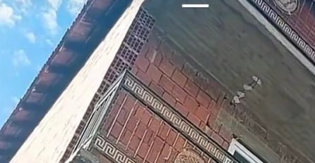 ŠOK PRIZOR NA KUĆI GASTARBAJTERA U SRBIJI: Zabolit će vas oči kad vidite cijelu sliku, AUUH!