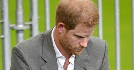 Princ Harry putuje sam u Balmoral, Meghan ipak ne dolazi u kraljičin dvor