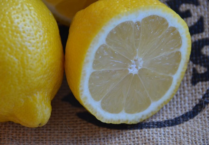 Ovo su sve prednosti limuna u njezi lica i tijela