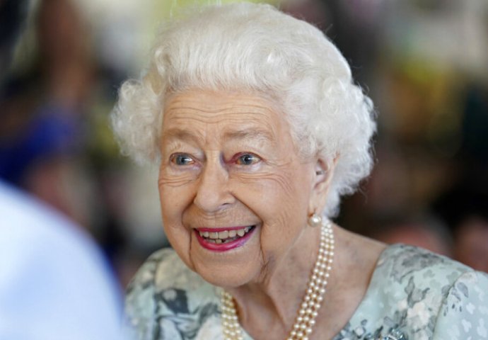 Kolika je imovina britanske kraljevske porodice, a šta je sve imala kraljica