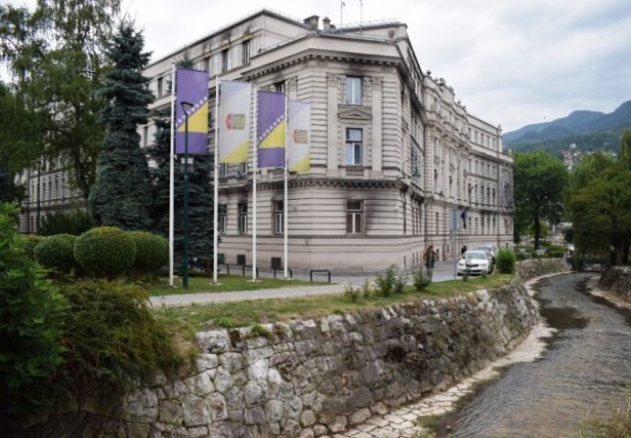 Čelnici KS uputili telegram saučešća povodom smrti kraljice Elizabete II