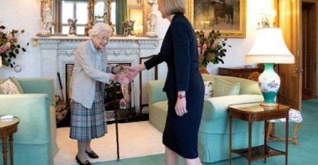 Ona je posljednja fotografirala kraljicu: Evo šta je primijetila na njoj