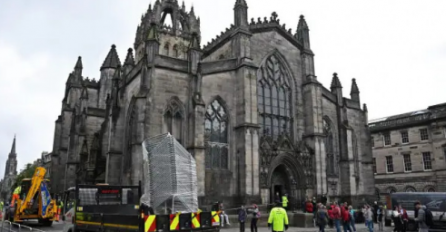 U Edinburgu zatvorene ceste i podižu se barijere: Pripreme za premještanje tijela kraljice Elizabete