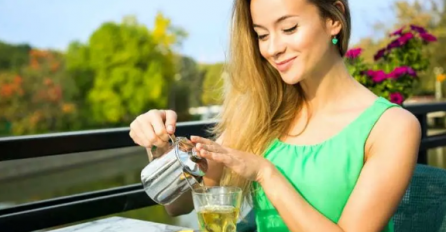 KAKO DO DUŽEG ŽIVOTA? Znanstvenici tvrde da je ispijanje OVOG ČAJA sjajna navika!