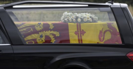 Stigao kovčeg sa tijelom kraljice Elizabete II u Edinburg