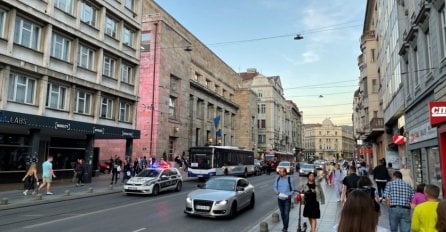 Haos u centru Sarajeva: Sudar autobusa i dva automobila, blokiran tramvajski saobraćaj