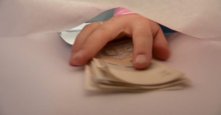 Koliko novca stavljaju u Srbiji u kovertama za svadbu?