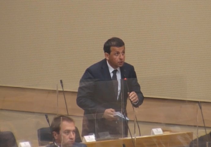 Vukanović uputio poruku Bošnjacima, prozvao Bakira, spomenuo i Aliju (VIDEO)