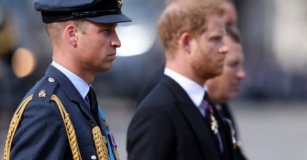 William i Harry zajedno uz kovčeg voljene bake, kao uz majčin prije 25 godina