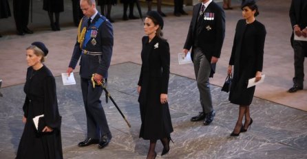 POSLJEDNJA ŽELJA KRALJICE ELIZABETE: Sa svojom krunom, zauvijek napustila palatu - "Znala je da se neće vratiti"