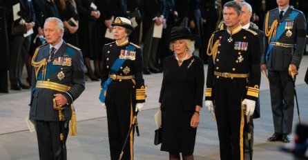 KRALJICA ELIZABETA JE IMALA SAMO JEDNU ŽELJU: Evo šta je tražila prije smrti