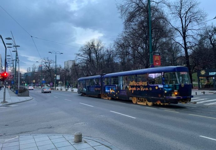 Sudar tri vozila kod Predsjedništva BiH, obustavljen tramvajski saobraćaj