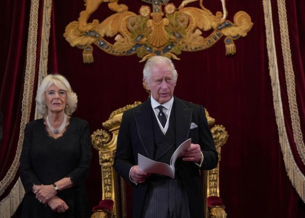 295411-kamilaparker3-ff