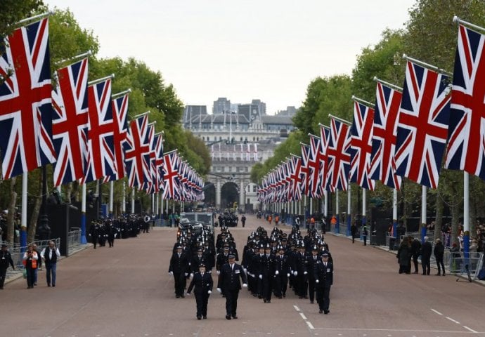 Westminster zatvorio vrata, 10.000 policajaca osigurava sprovod Elizabete II