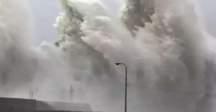 Ogroman tornado hara Japanom: Poginule dvije osobe, 90 povrijeđeno