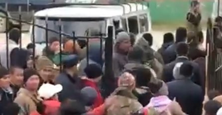 POGLEDAJTE KAKO IZGLEDA PRVI DAN MOBILIZACIJE U RUSIJI: "Imaš petero djece? Ok, ovo je tvoj poziv za vojsku"