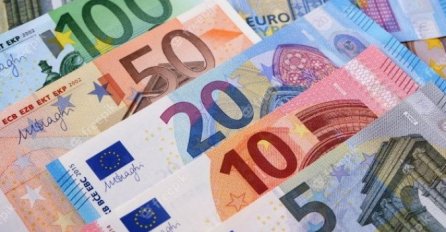 NOVČANI HOROSKOP ZA OKTOBAR 2022.: Evo koji znak će plivati u parama