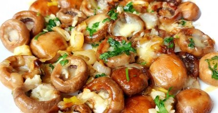 U RESTORANU BI OVO PAPRENO KOŠTALO: Znate li tajnu kako se spremaju najukusniji šampinjoni ikada? OVAJ TRIK MALO KO ZNA (VIDEO)