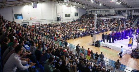 NES: “Održan spektakularan skup sa više od 5.000 građana u Cazinu”