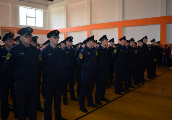 Uprava policije MUP-a pojačana sa novih 107 policijskih službenika