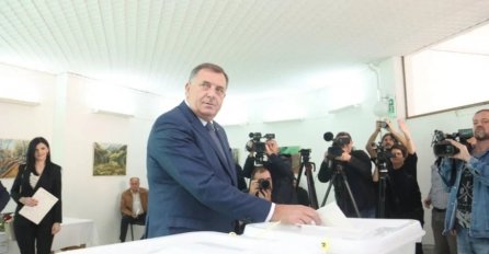 Iz SNSD-a jutros objavili: Dodik osvojio 31.000 glasova više od Jelene Trivić