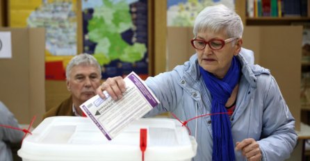 Otvoreno biračko mjesto Hozići kod Bosanskog Novog