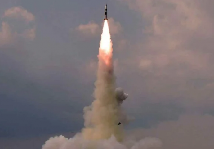 Sjeverna Koreja ispalila balistički projektil preko Japana, ovo bi mogao biti i projektil s najvećim dometom do sad