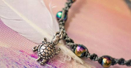 ŠTA ZNAČI PRIVJESAK KORNJAČE NA OGRLICI ILI NARUKVICI: Iznenadit ćete se kad čujete