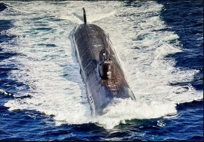 Satelitski snimci pokazuju rusku podmornicu "Posejdon" sa nuklearkom od 600 stopa kako vreba na Arktiku, raste strah da Putin planira da izvede nuklearni test