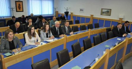 I ovo je Bosna i Hercegovina: 13 stranaka osvojilo mandate u skupštini koja ima 25 zastupnika