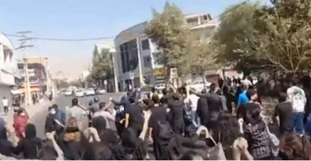 Žestoke anti-vladine demonstracije u Iranu traju već četiri sedmice