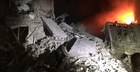 Rusi gađali Kličkov most u Kijevu (VIDEO)