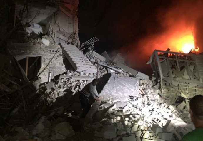 Rusi gađali Kličkov most u Kijevu (VIDEO)