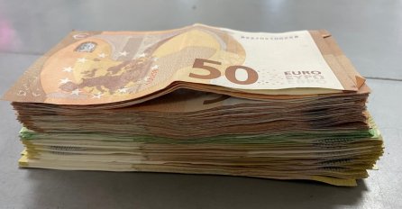 Pare se lijepe za prste onima koji znaju ovaj trik: 1 STVAR TREBA UVIJEK IMATI U NOVČANIKU, MAGNET JE ZA NOVAC