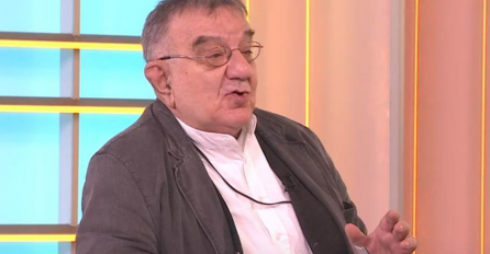 TESTIRAO SAM GA NA SEBI, ŠEĆER MI JE SKOČIO NA 15: Dr Voja upozorio na ovo zdravo voće -  evo ko smije da ga jede