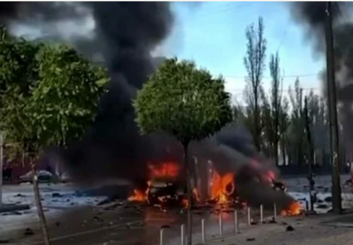 U ruskim raketnim napadima na Kijev pogođena i zgrada u kojoj se nalazi njemački konzulat - iz Berlina osudili napade i najavili slanje protuzračnih sustava Ukrajini