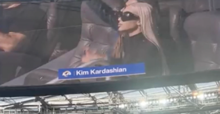 NEVIĐENI BLAM VELIKE ZVIJEZDE: Došla na utakmicu kao milion dolara - pojavila se na ekranu, a pogledajte reakciju navijača (VIDEO)