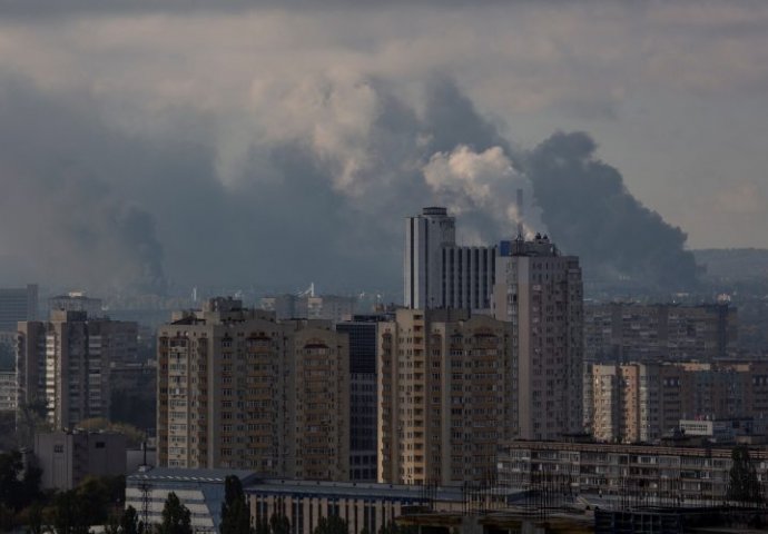 Eksplozije odjekuju Kijevom, oglasio se Kličko