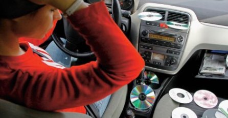 Zašto stišavamo muziku kada se parkiramo u rikverc ili kada ne znamo dobro lokaciju: KONAČNO STIGAO ODGOVOR