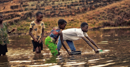 UNICEF: U poplavama u Nigeriji uništeno 257 zdravstvenih ustanova i škola