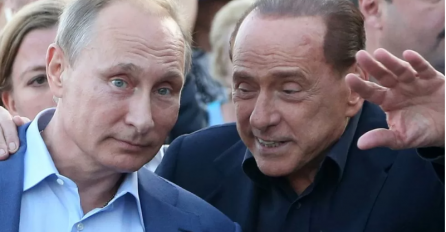 Silvio Berluskoni se hvali bliskošću sa Vladimirom Putinom: Putin mu poslao dvadeset boca votke za rođendan i pismo