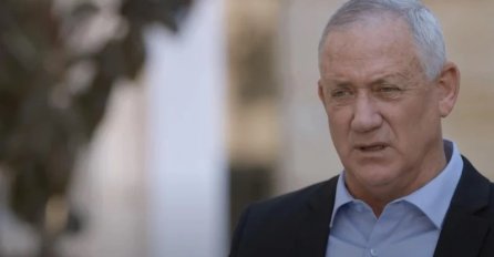 Izrael nudi Ukrajini sustav za detekciju zračnih napada, ali ne i protuzračne sustave - ministar obrane Benny Gantz istaknuo kako je Izrael čvrst u stavu da neće opskrbljivati Kijev oružjem