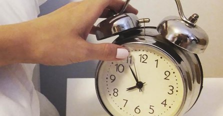 KAKO POMJERANJE SATA UTIČE NA LJUDSKI ORGANIZAM? Stručnjaci otkrili - Možemo uštedeti energiju, evo i na koji način